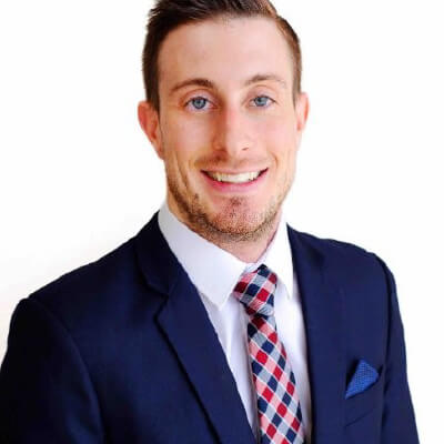 chris-holmes-everstead-wealth-founder-square Chris Holmes, founder of Everstead Wealth and expert in financial coordination and wealth concierge services.